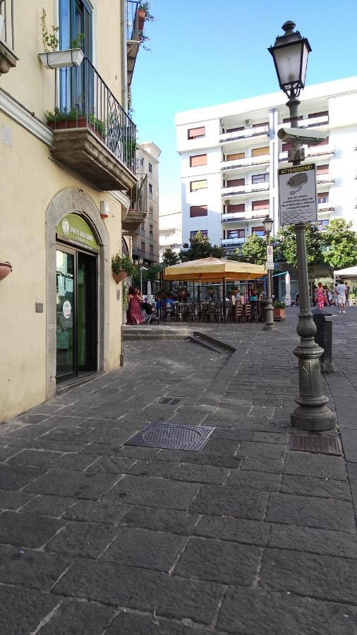 La Grotta Apartment Salerno Luaran gambar